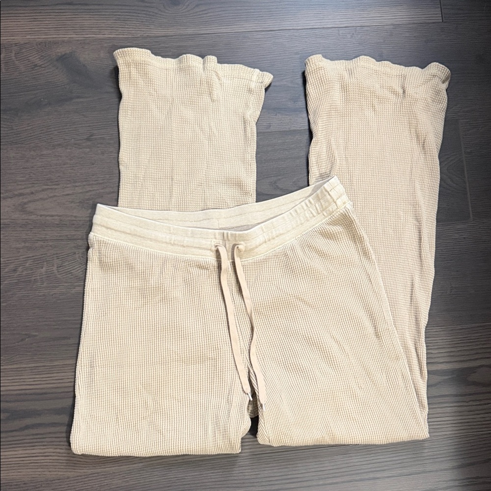 Aritzia Beige Waffle Knit Lounge Pants